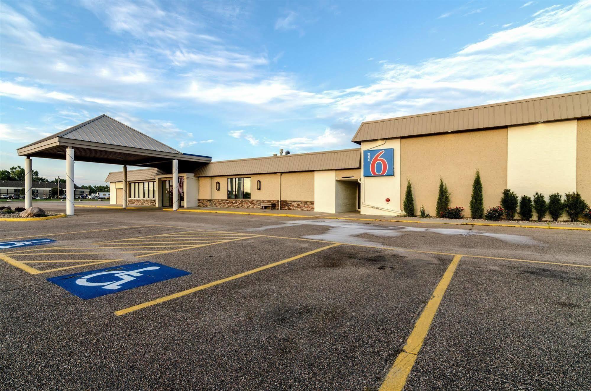 Motel 6-York, Ne 外观 照片